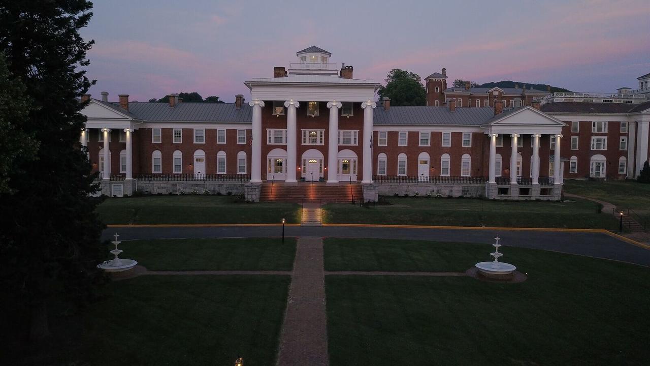 The Blackburn Inn And Conference Center Staunton Exterior foto